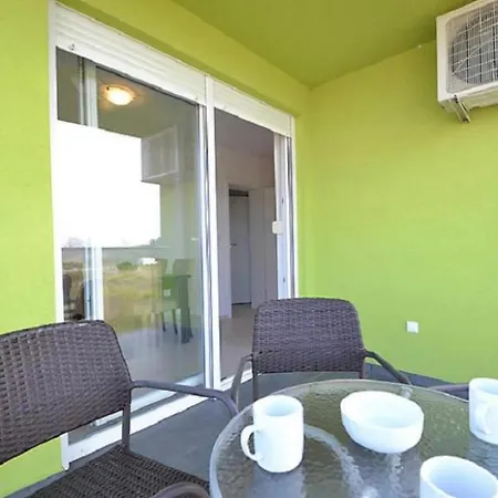 Apartmani Matko Nin Exterior photo